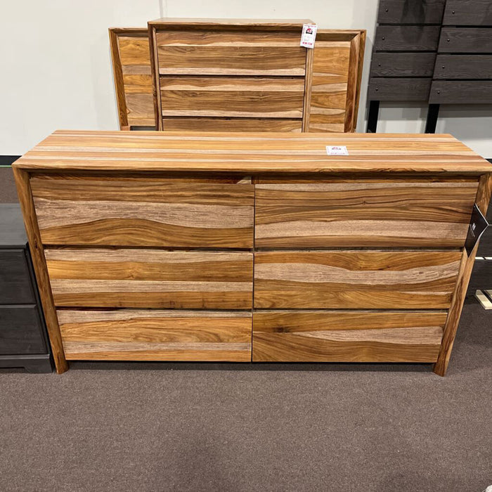 A B790-31 Dresser Dressonni