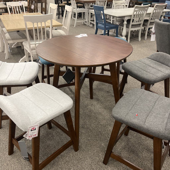 A D615-13 Lyncott Round Counter Table