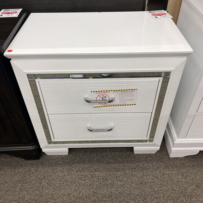 HOB 1916W-4 Nightstand White