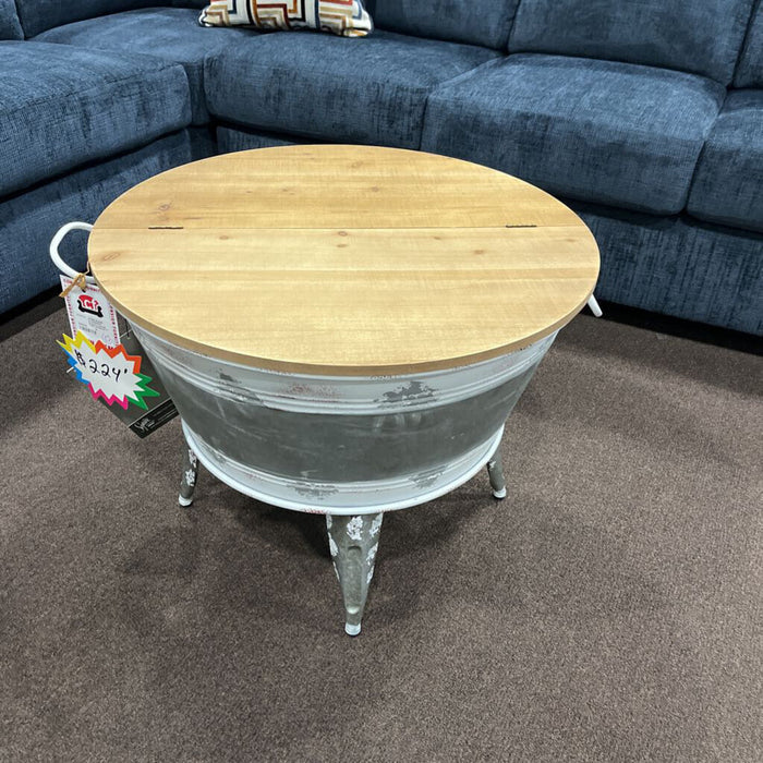 A A4000209 Accent Cocktail Table Shellmont