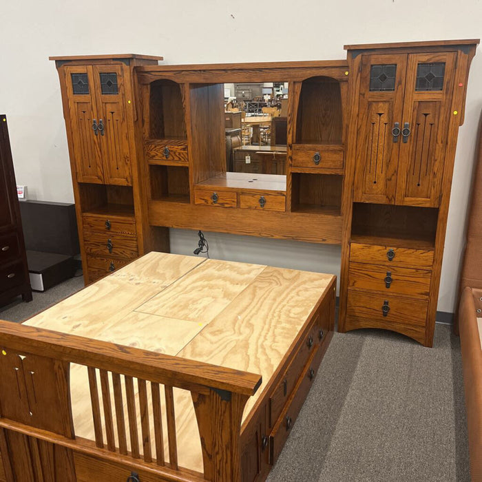 Mission Qu. Capt. Bed w/ Piers