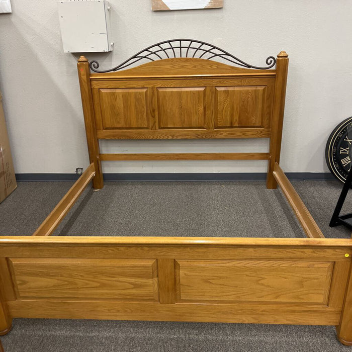 Oak E./Cal. King Bed