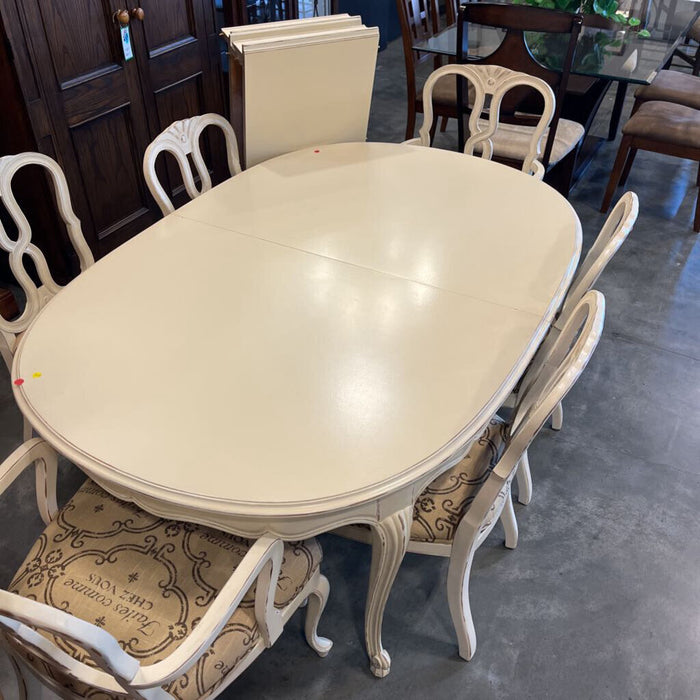 White Distressed Table w/ 6 Chairs 3 Leaves