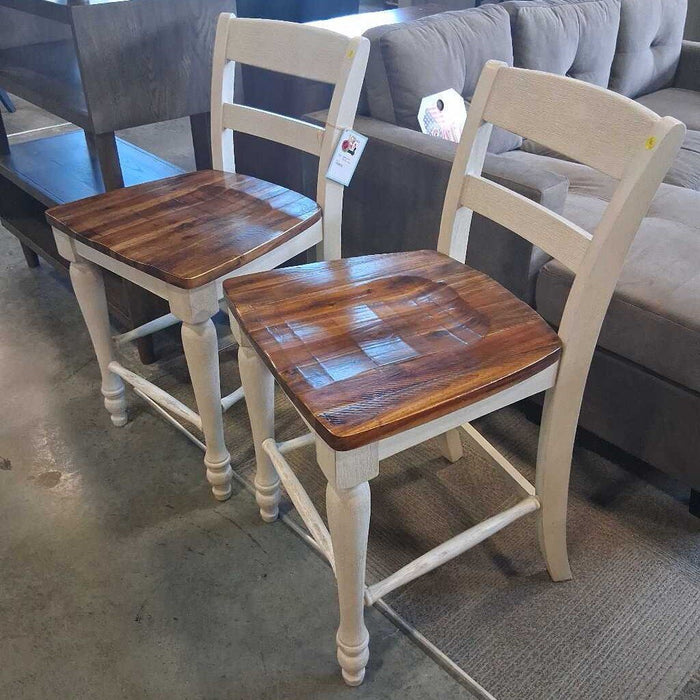 Set of 2 "Marsilona" Stools