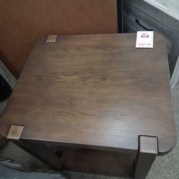 A T656-3 Breckington End Table