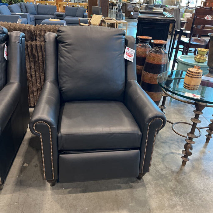 Black Leather Pwr Recliner