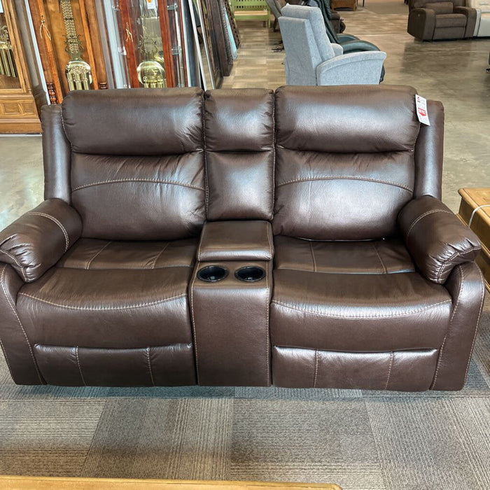 HOB 9990Db-2 Loveseat Brown