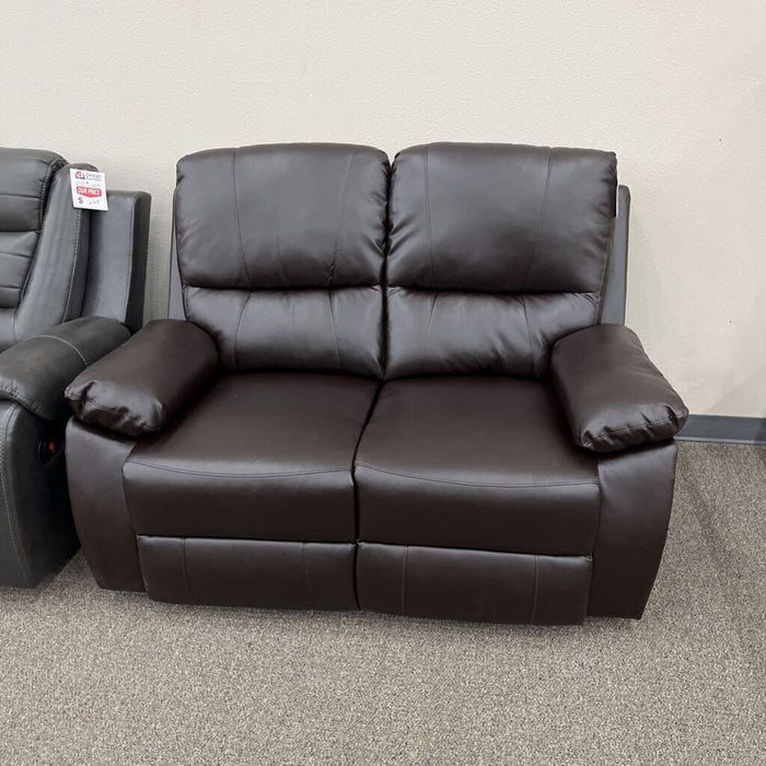 HOB 9368Brw-2 Rec. Loveseat