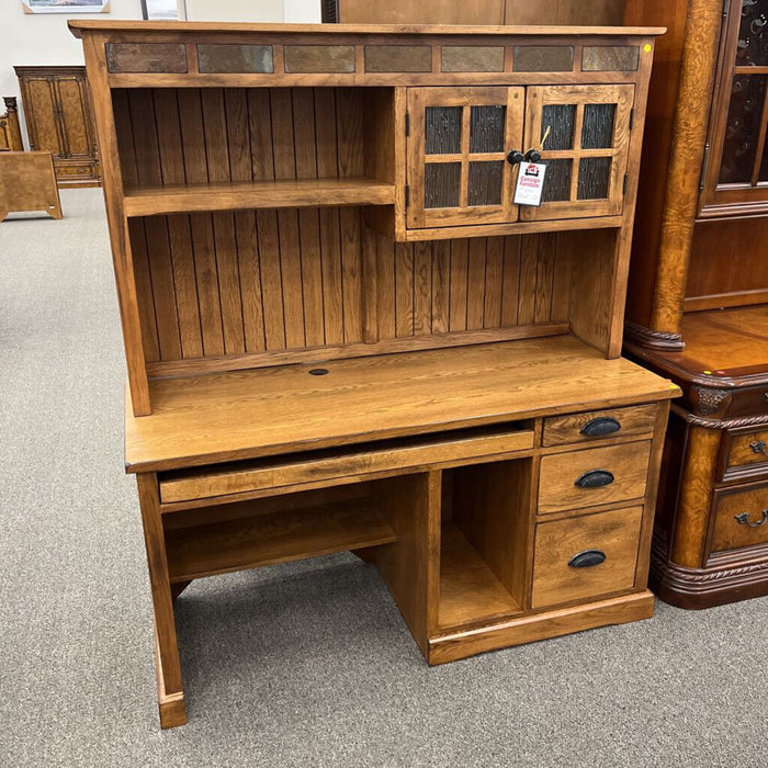 Desk W/ Hutch