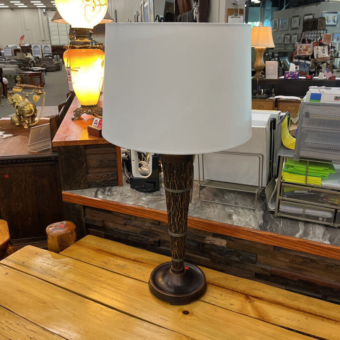 Quoizel Branch Lamp