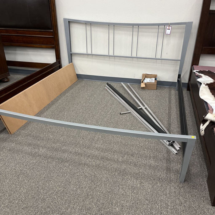 Gray Metal E.King Bed