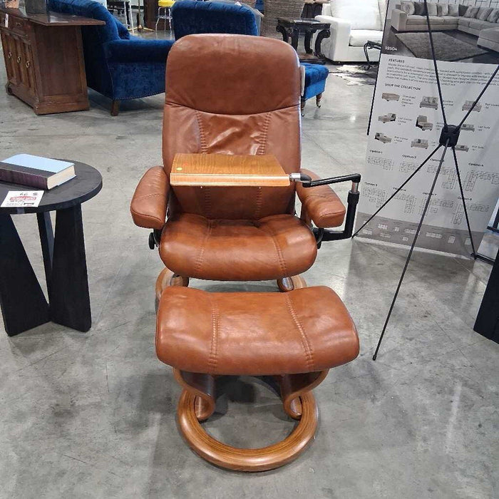 Stressless Chair w/ Ottoman & Table