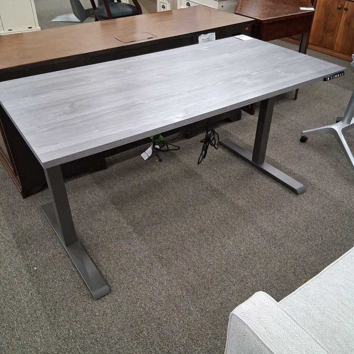 Gray Wood Pwr Adj. Desk