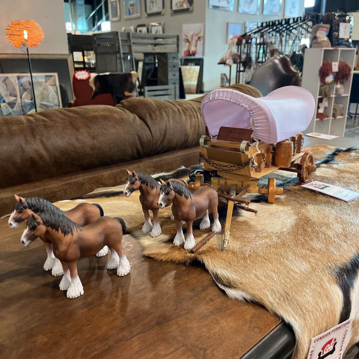 Covered Wagon Lamp