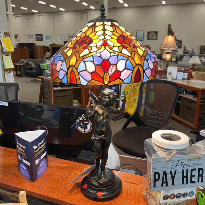 Tiffany Style Cherub Lamp