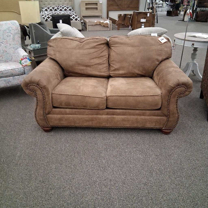 "Larkinhurst" Brown Fabric Loveseat