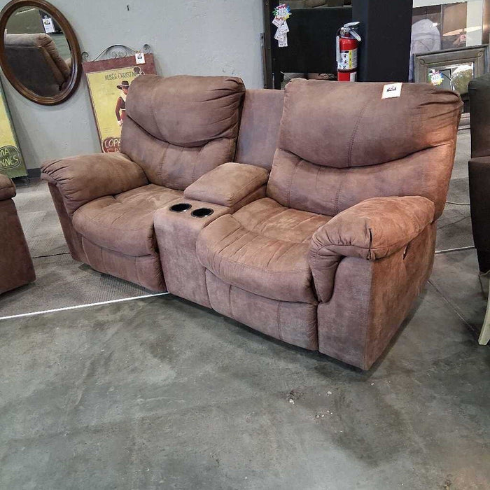 "Alzena" Pwr Reclining Loveseat