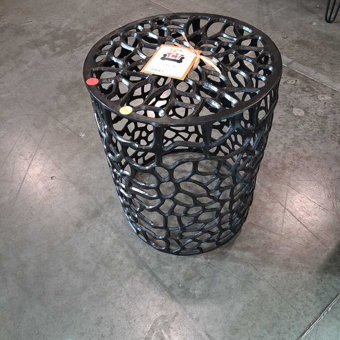 Black Metal Plant Stand