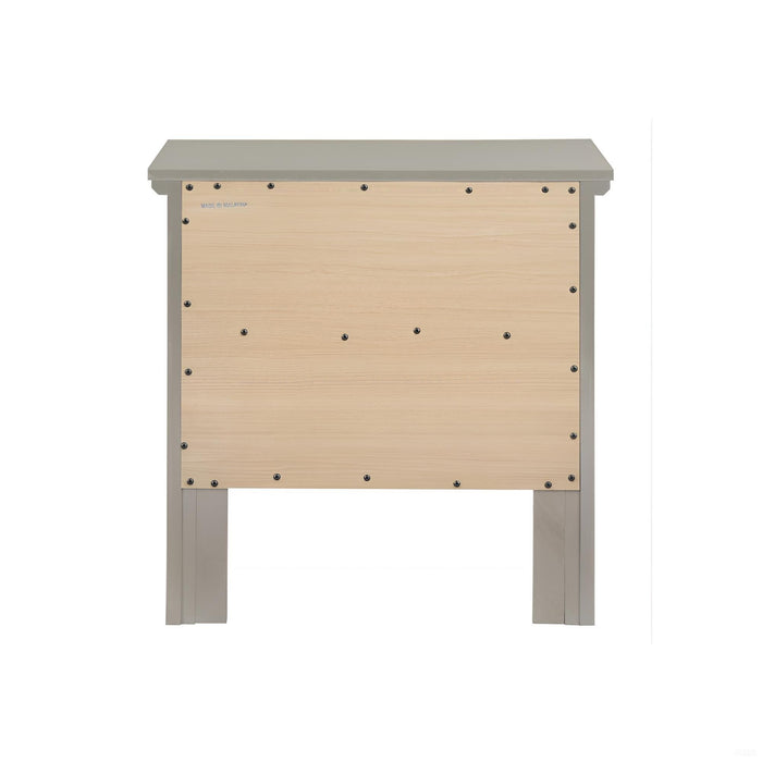 Primo - Nightstand