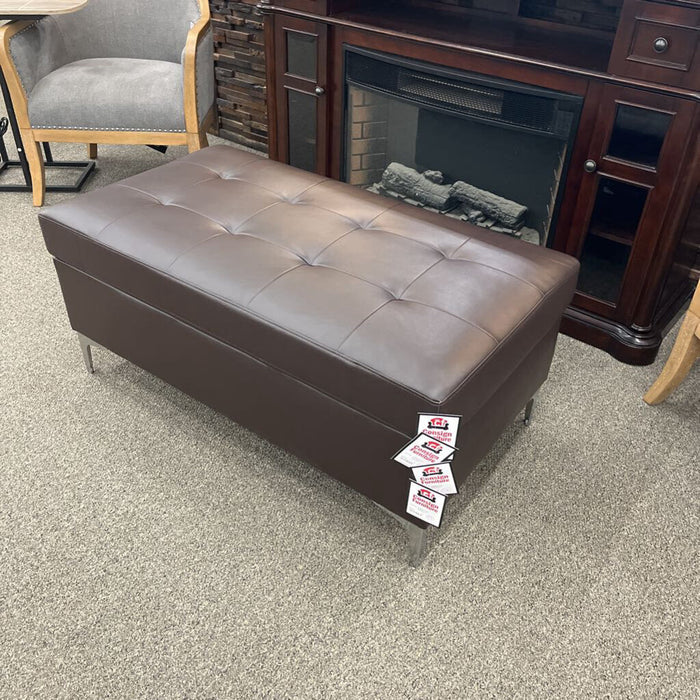 H 8378brw-4 Ottoman (NEW)