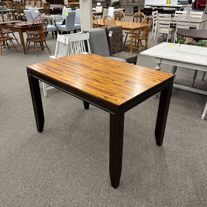 E 1267 Table w/ Butterfly Leaf