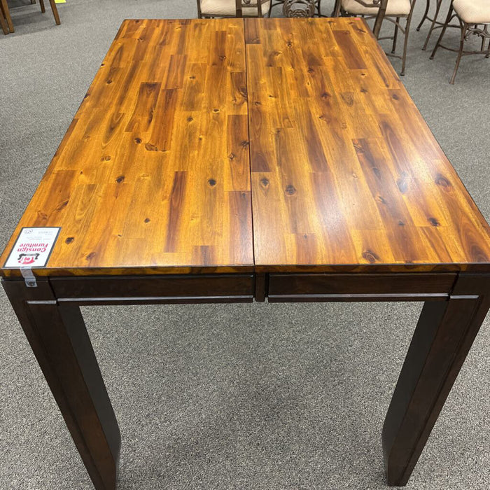 E 1267 Table w/ Butterfly Leaf