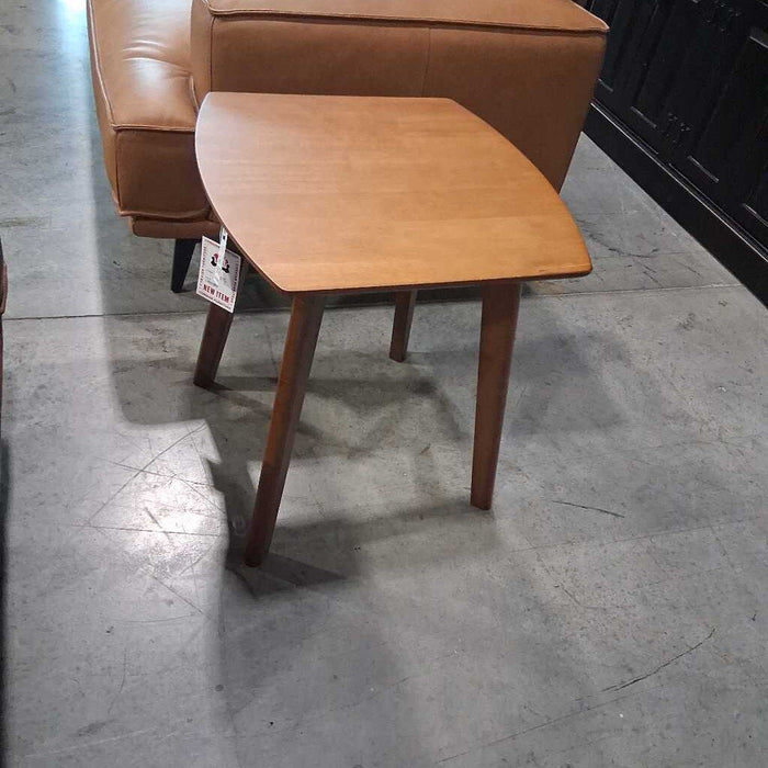H 1138 End Table