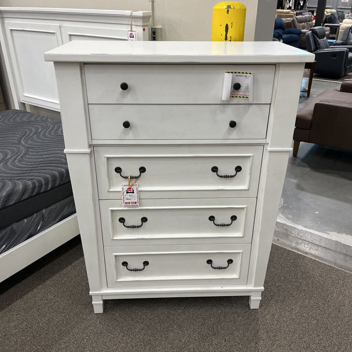 E 683-009 Tallboy/chest White (NEW)