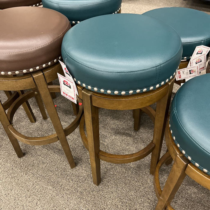 H 5681Gen-29 Stool Green