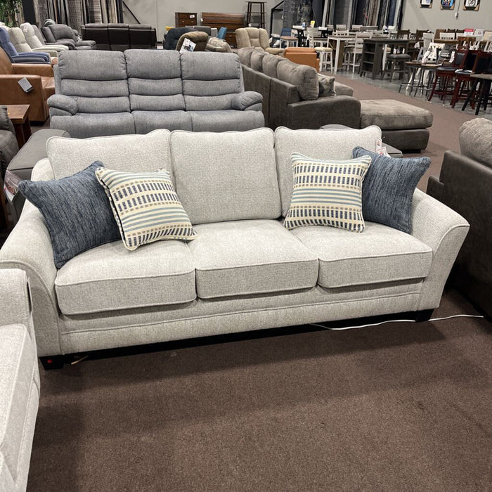 E U3817-103 Loveseat w/ 4 pillows