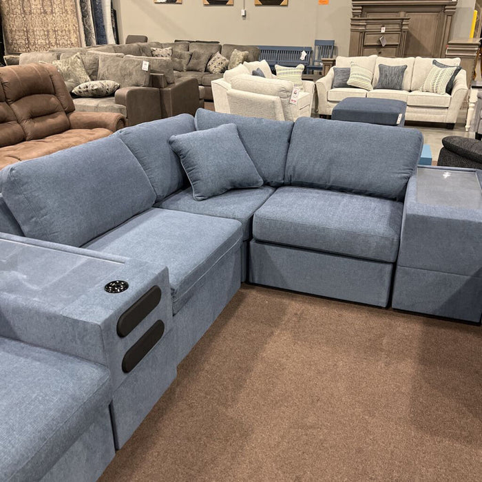 A 92121 7pc Sectional