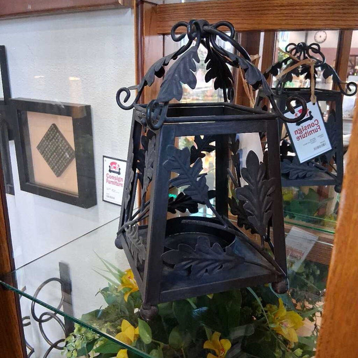 Fleur-de-lis Metal Lantern