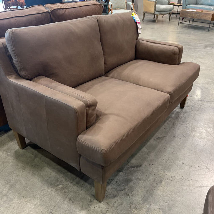 P L3534 Stewart Loveseat