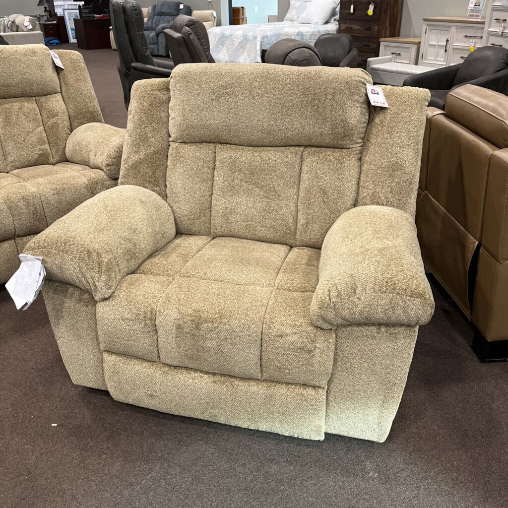Consignment Furniture