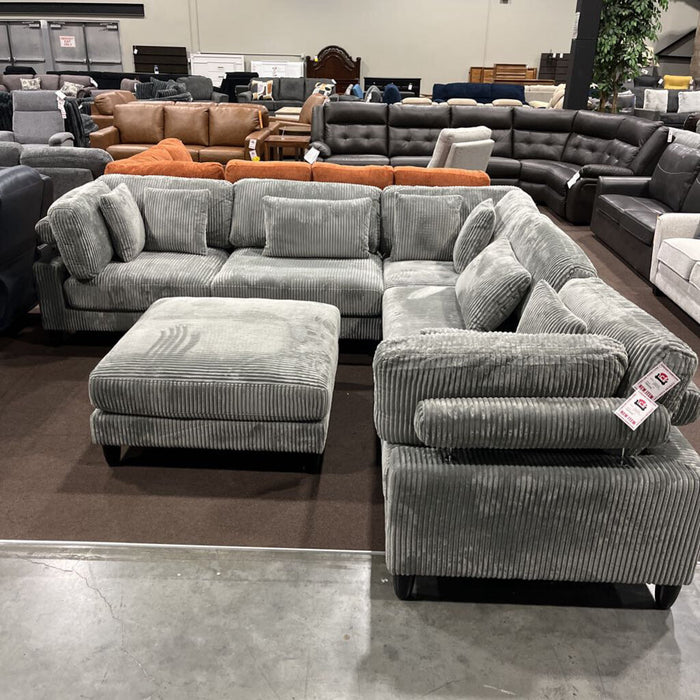 H 9688Gy-5pc Sectional W/ Ottoman