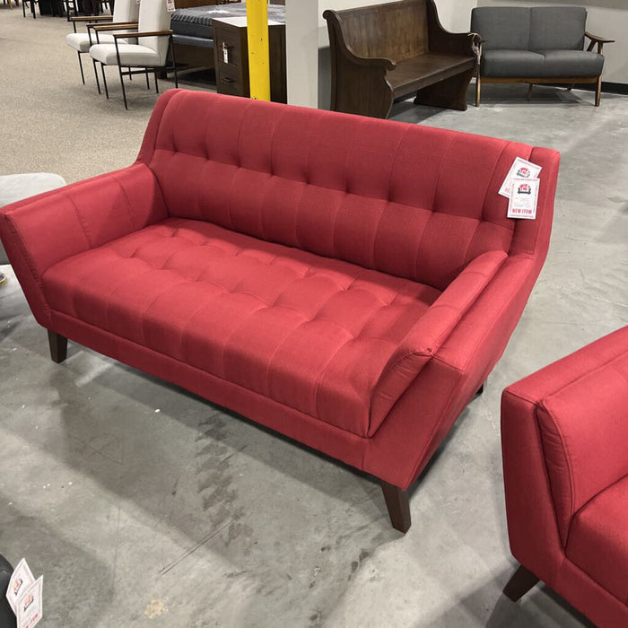 E U3216-102 Loveseat Red