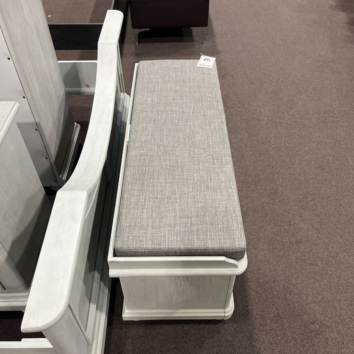 E B330-36 Storage Bench