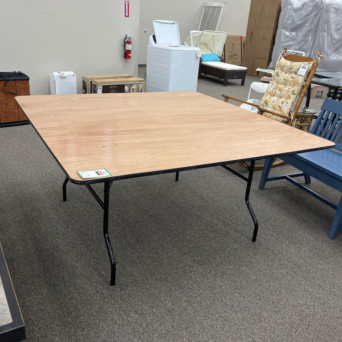 5x5 Fold-up Table
