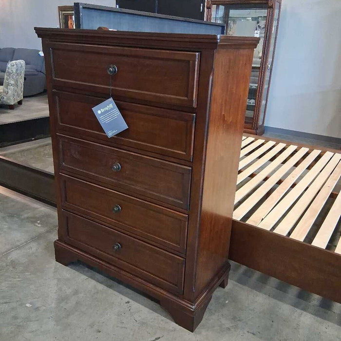 A B716-46 5Dwr Chest Trellington