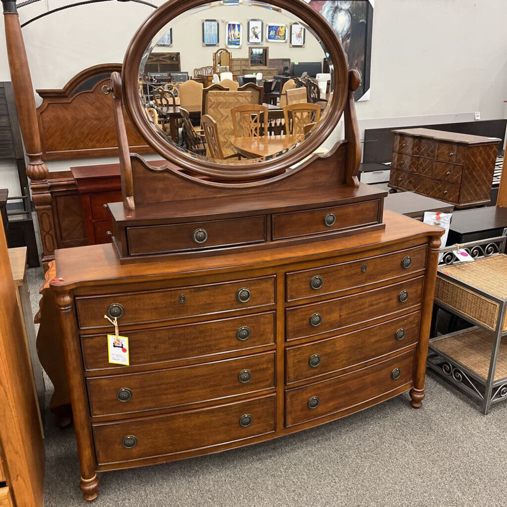 Consignment Furniture