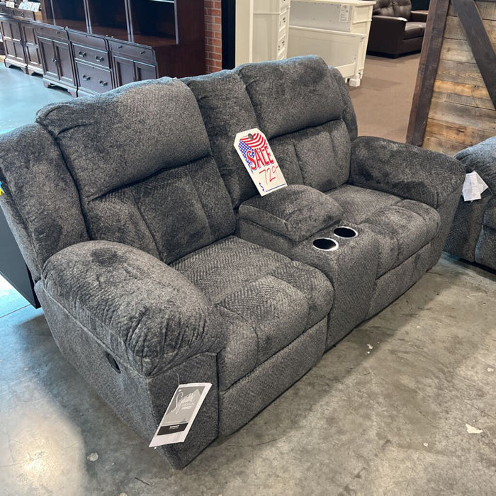 A 3740694 Rec. Loveseat Frohn Gray