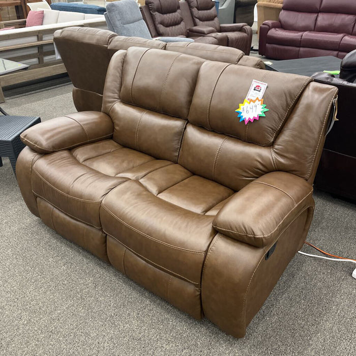 H 9639Br-2 Reclining Loveseat