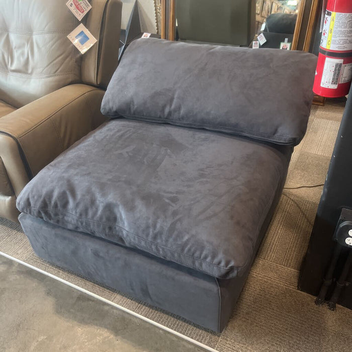 H 9546gy Armless Chair