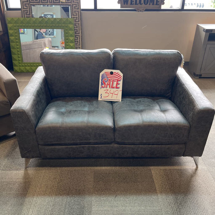H 9637Brg-2 Loveseat