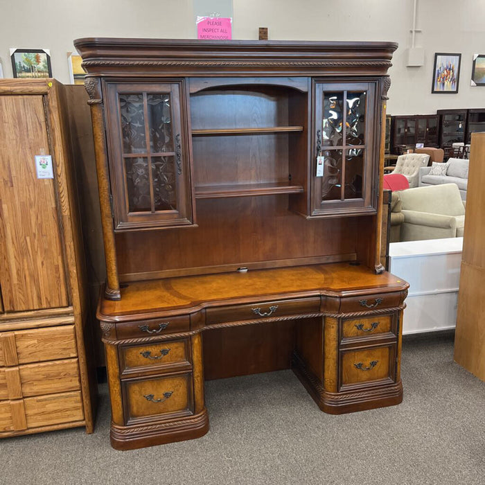 Executive Desk w/ Hutch