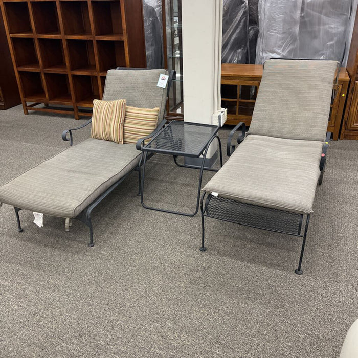 Pair of Patio Loungers w/ Side Table