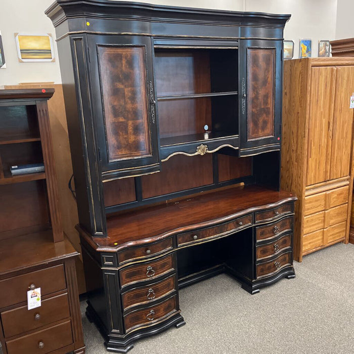 Hooker Desk w/ Hutch