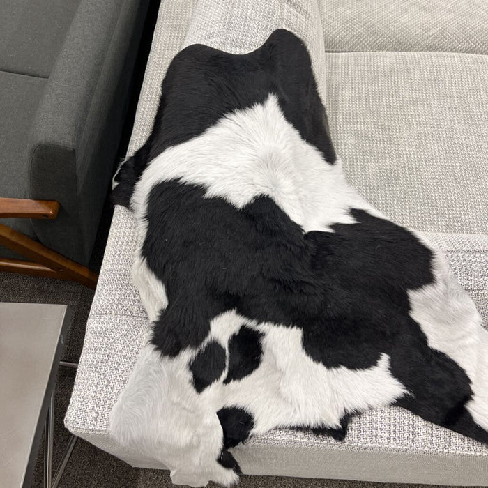 9050 Calfskin Black & White