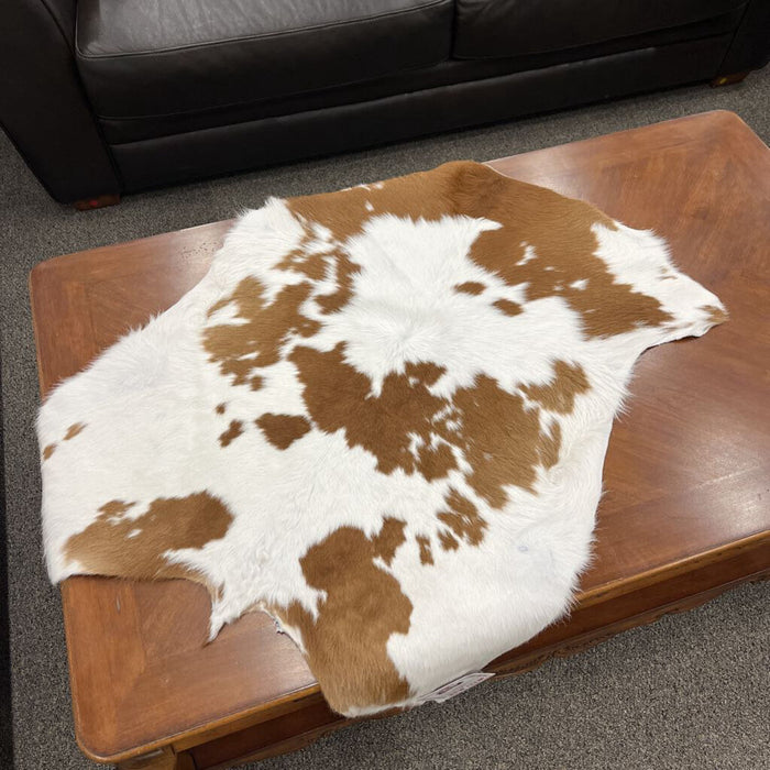 9055 Calfskin Brown & White