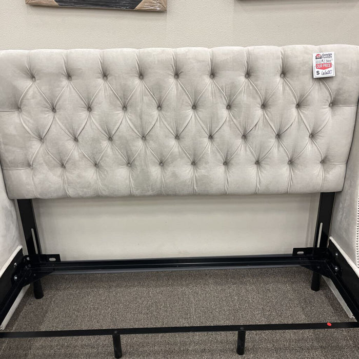 "Riley" E.King Bed